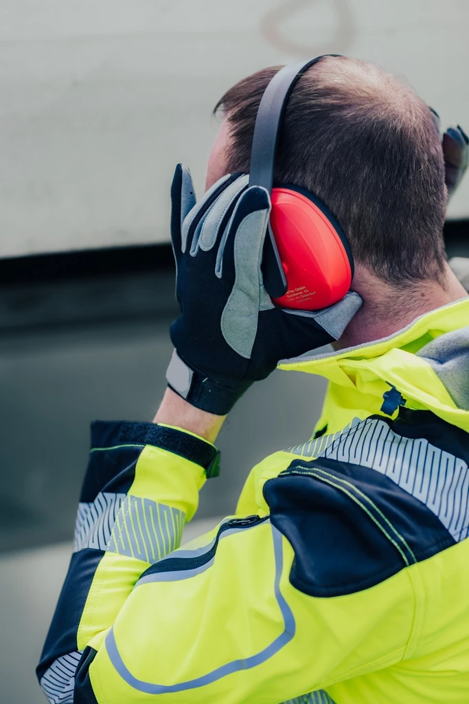 PRO FIT, Protec 24 earmuff, Black, Red, Hearing protection capsules