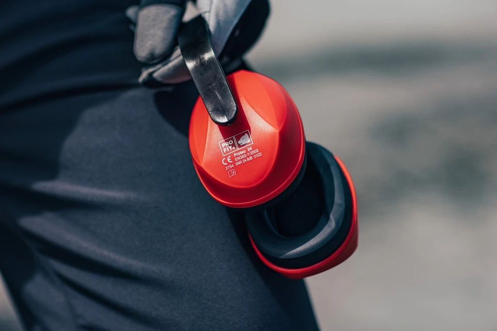 PRO FIT, Protec 24 earmuff, Black, Red, Hearing protection capsules