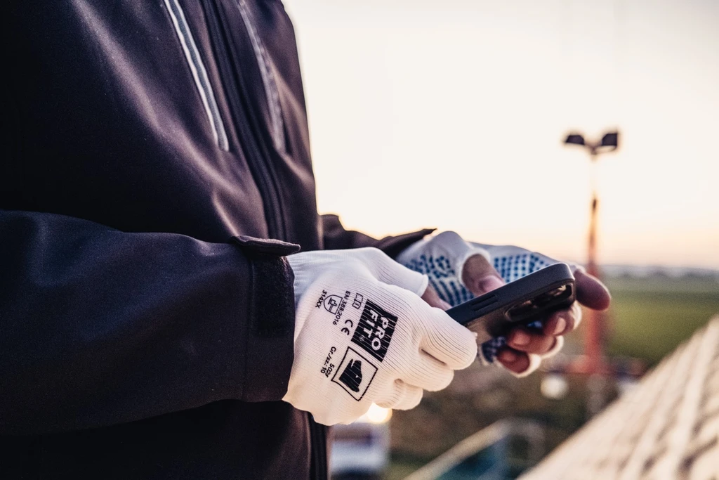 PRO FIT, finely knitted glove, White, dotted gloves